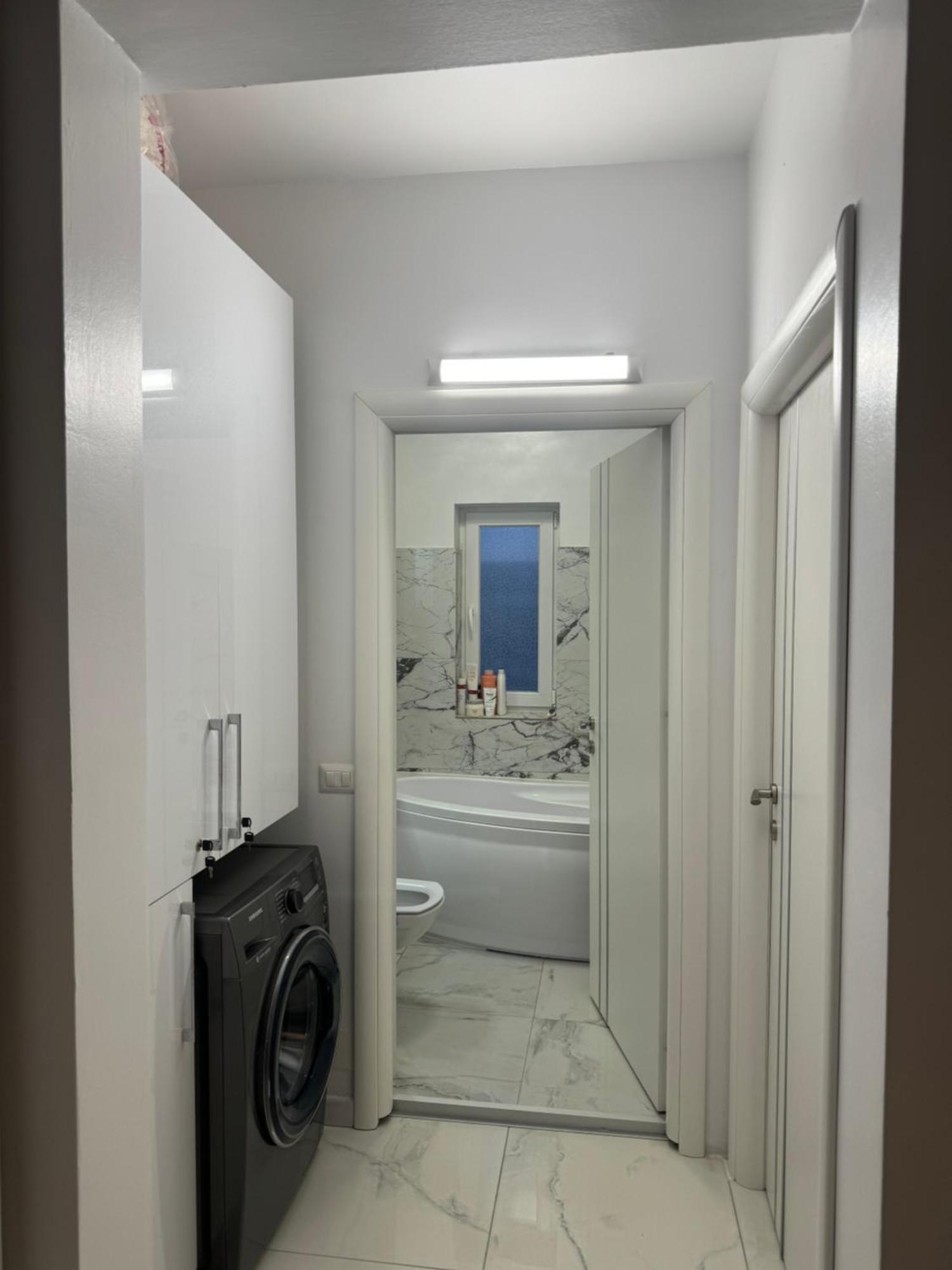 Casa Cris Apartment ฟอคชานิ ภายนอก รูปภาพ